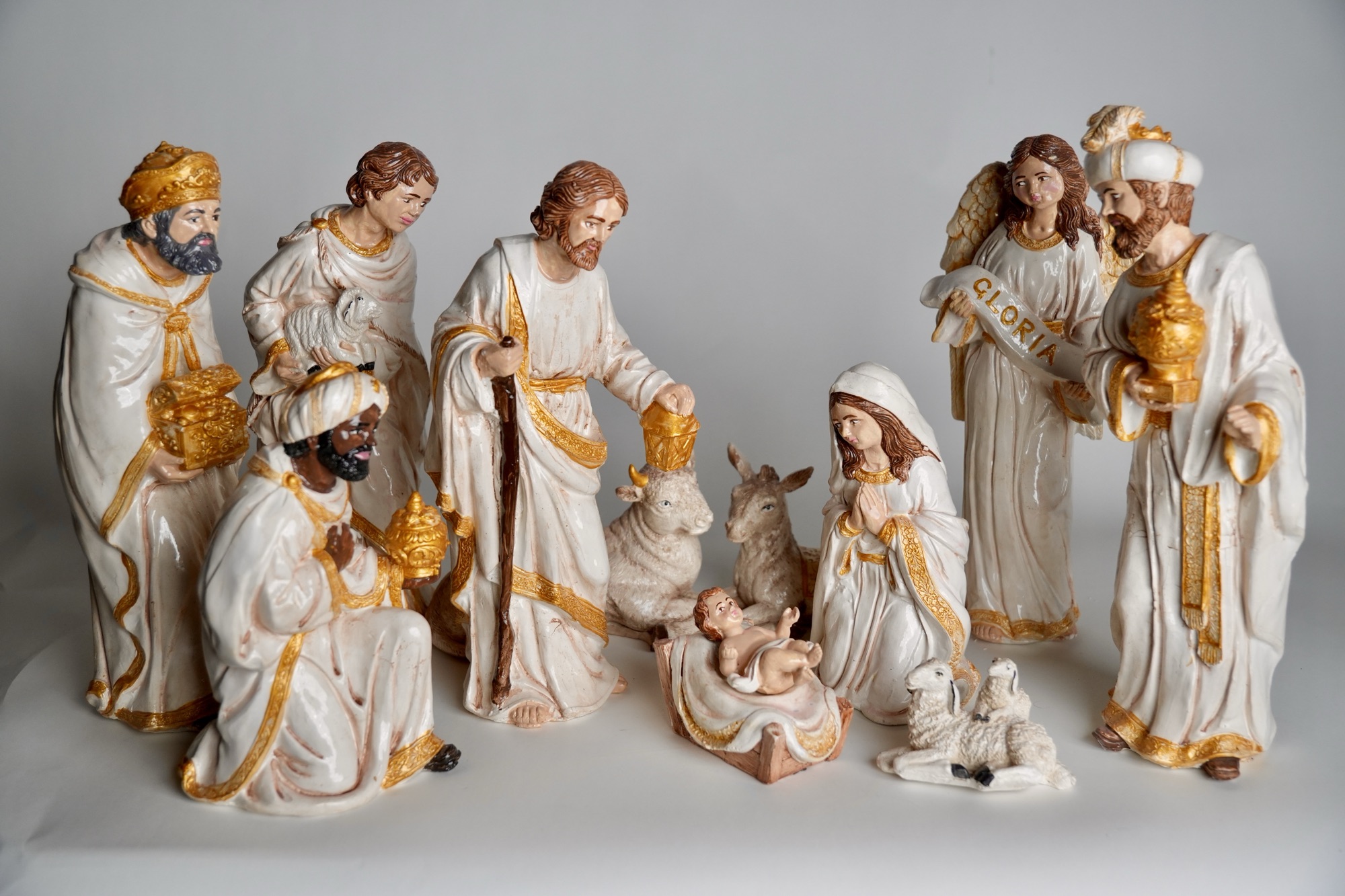 Veliki bijeli set figura – 30 cm - Slika 6