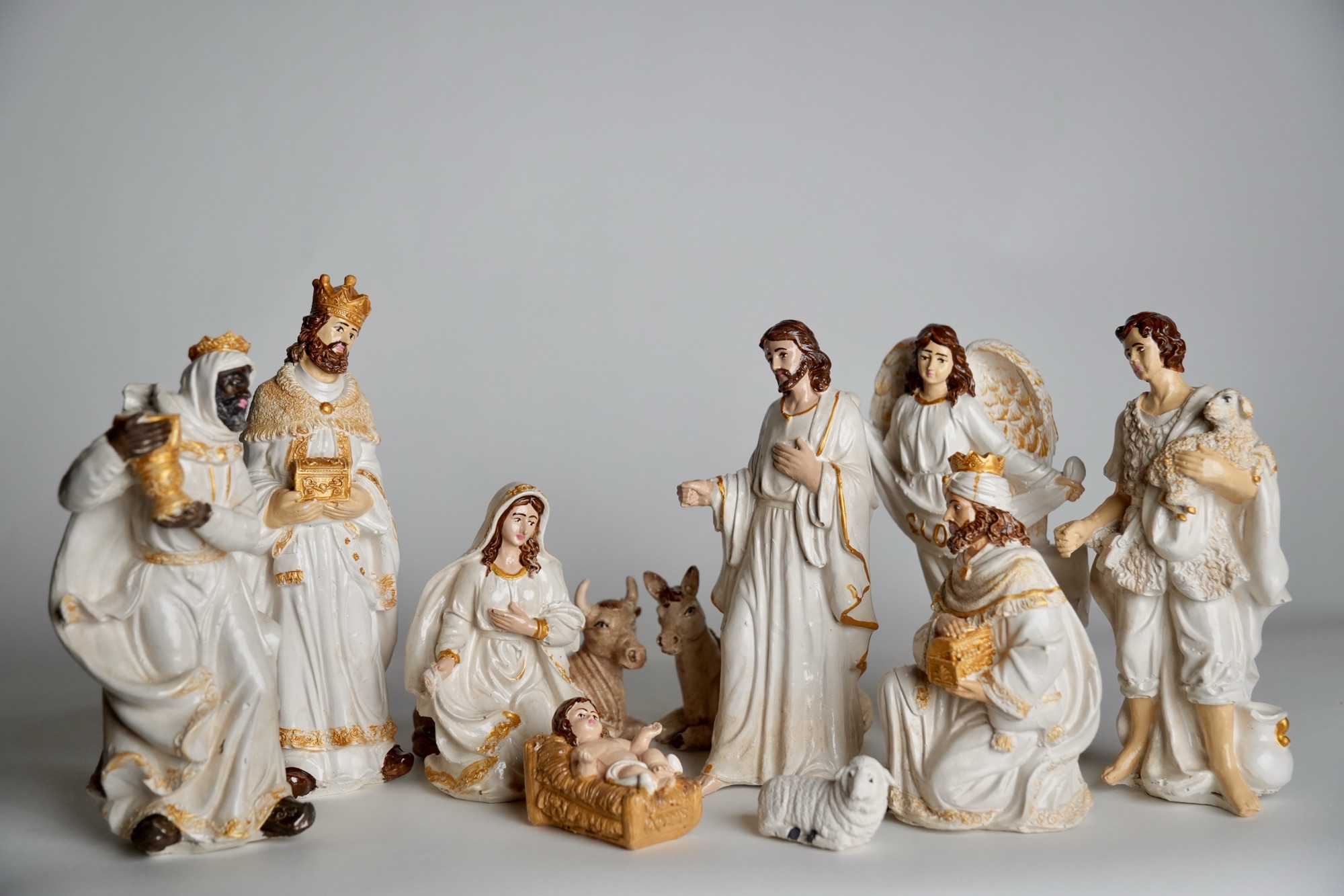 Set bijelih figura 20cm