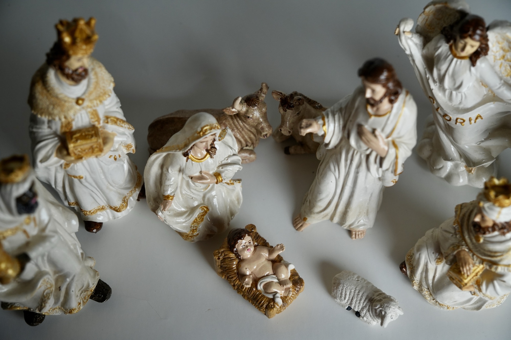 Set bijelih figura 20cm - Slika 2